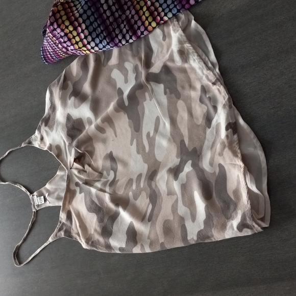 Xs Lot 2 volcom + dynamite pink camo camisole top - Picture 8 of 8